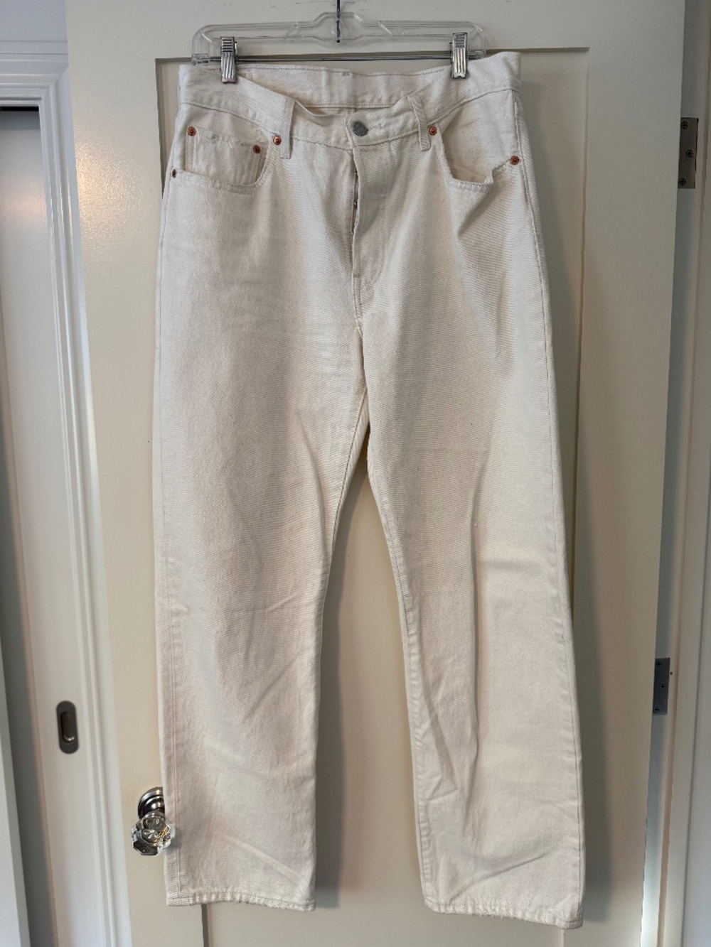 Levi 501 Jeans - Picture 2 of 4